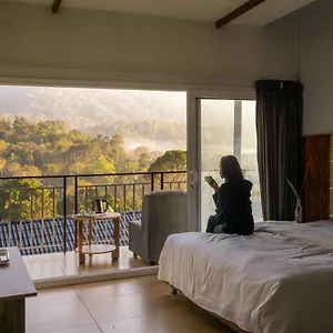 Majestic With Pool Resort