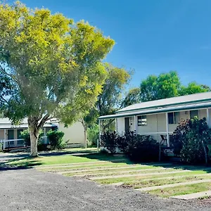 Country Way Motor Hotel